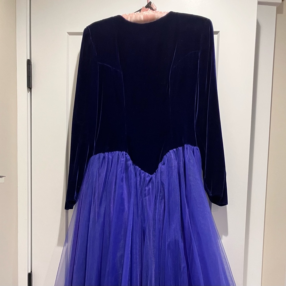 Vintage Elegant Purple Velvet Tulle Gown